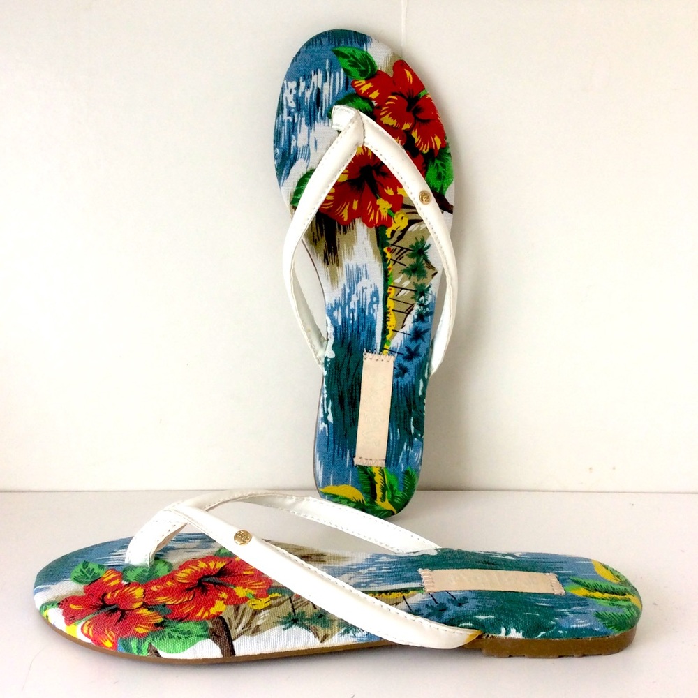 Mad-Love Hibiscus Print Flip Flop Sandals 5/6